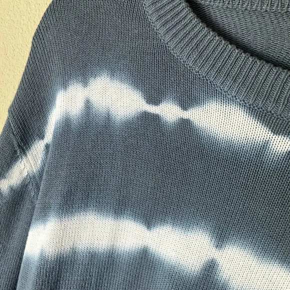 NORDSTROM XRAY Brand Grey Blue Tie Dye Stripe Crewneck Sweater Size Large - Picture 4 of 10